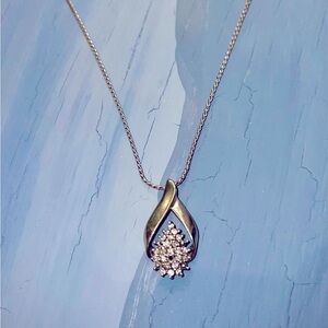 14k white gold diamond teardrop necklace
